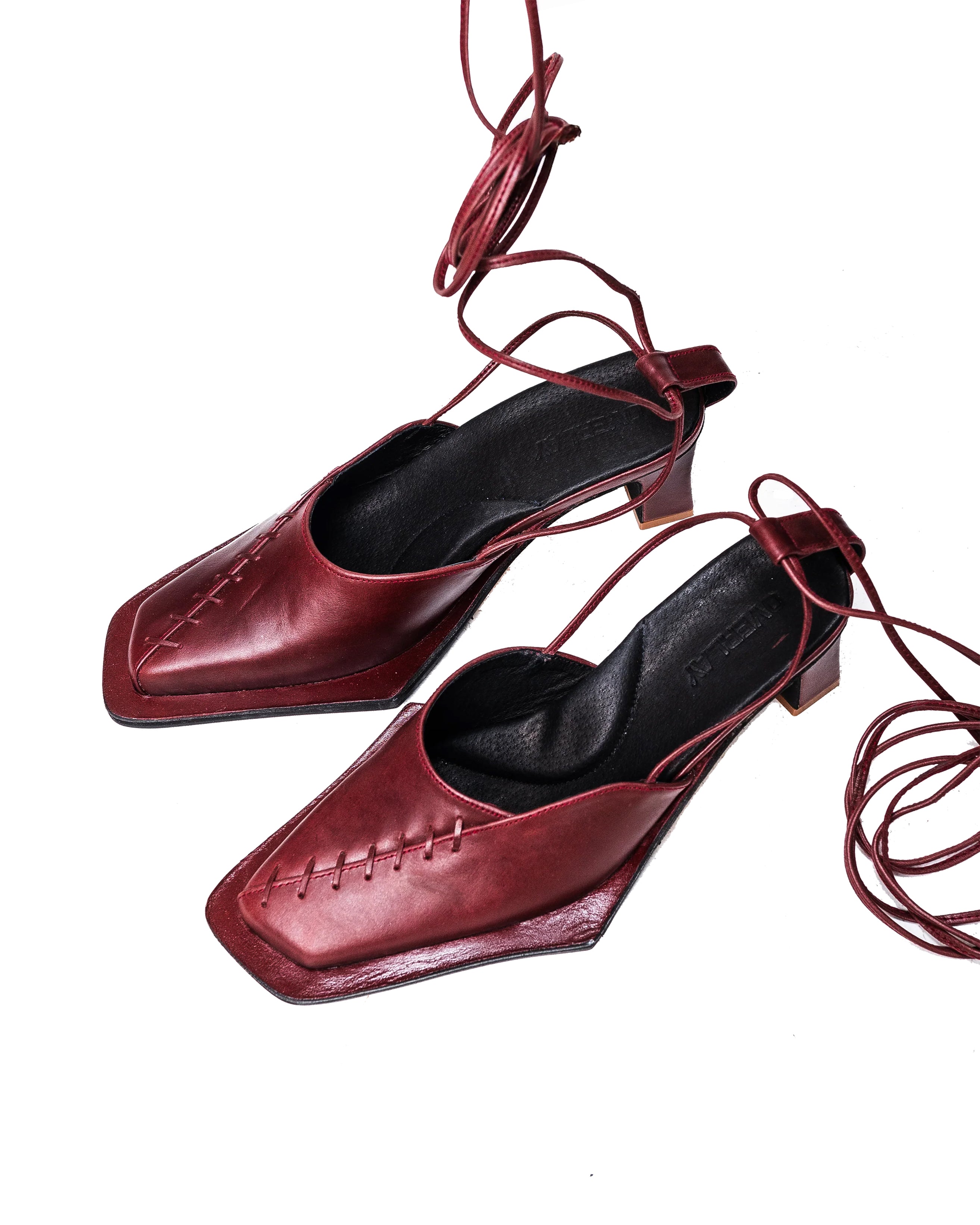 Trace Lace Up in Mason